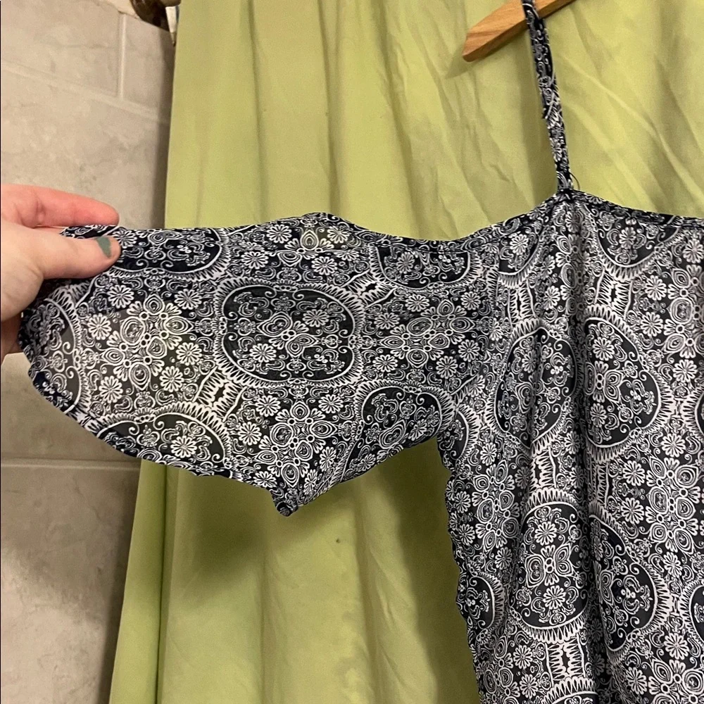 Elegant Navy Blue Patterned Dress - Picture 3 of 10